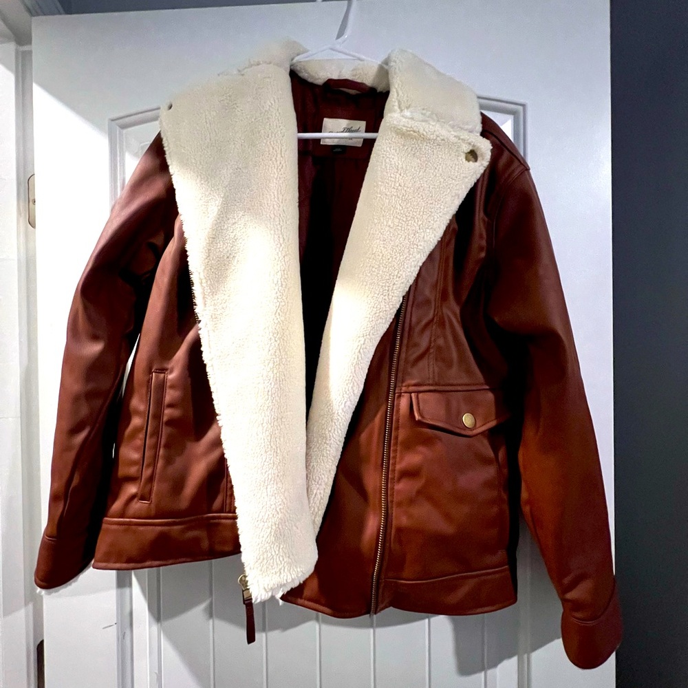 Cute brown(ish) bomber jacket